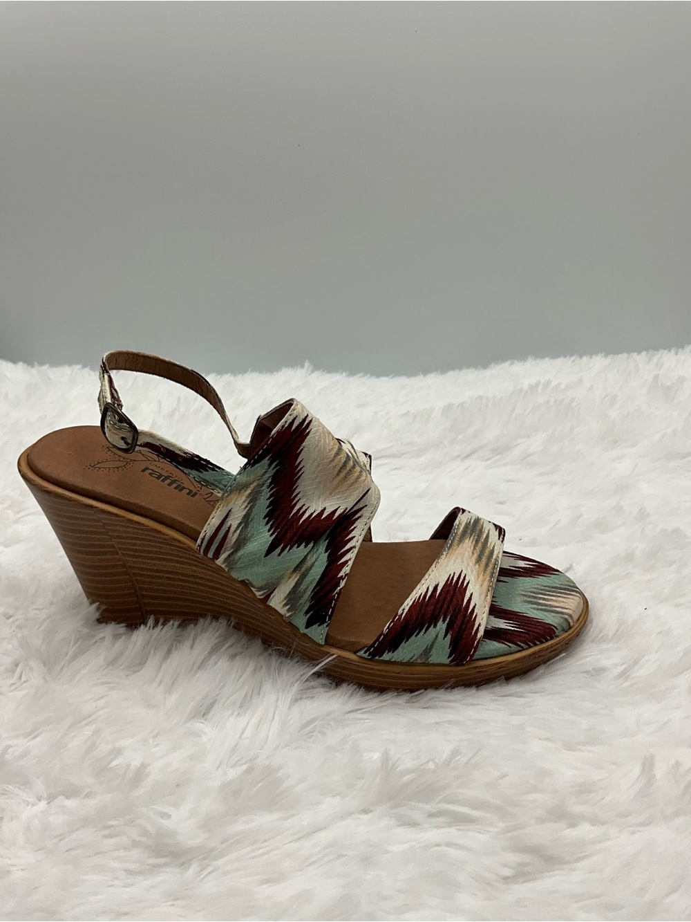 Umberto Raffini Wedge Size 37 (6.5) Multicolor Patterned Slingback Wedge Sandal